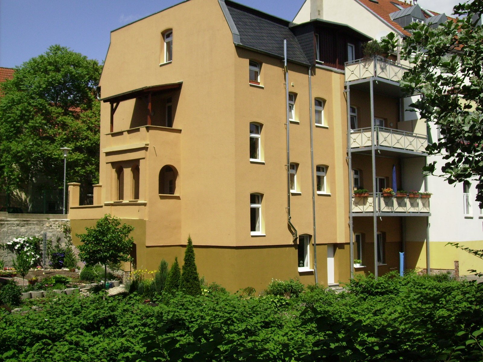 Mehrfamilienhaus zum Kauf provisionsfrei als Kapitalanlage geeignet 550.000 € 12 Zimmer 329 m²<br/>Wohnfläche 396 m²<br/>Grundstück Hälterstraße Merseburg Merseburg 06217