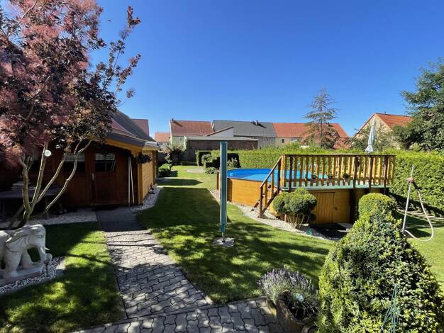 Einfamilienhaus zum Kauf 319.000 € 5 Zimmer 115 m² 877 m² Grundstück Großneuhausen 99625