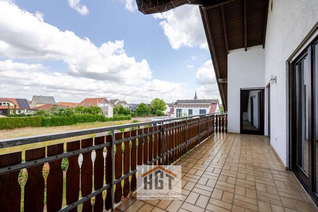 Wohnung zum Kauf 175.000 € 5 Zimmer 102 m² Dachgeschoss Hambrücken 76707