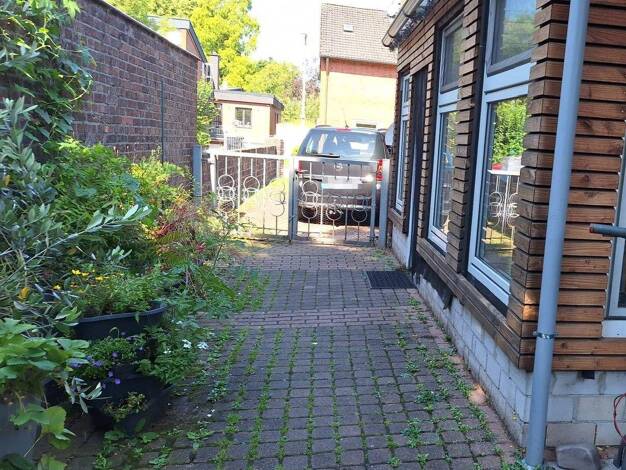Doppelhaushälfte zum Kauf 285.000 € 3 Zimmer 98 m² 413 m² Grundstück frei ab sofort Bergheim Rheinhausen 47228