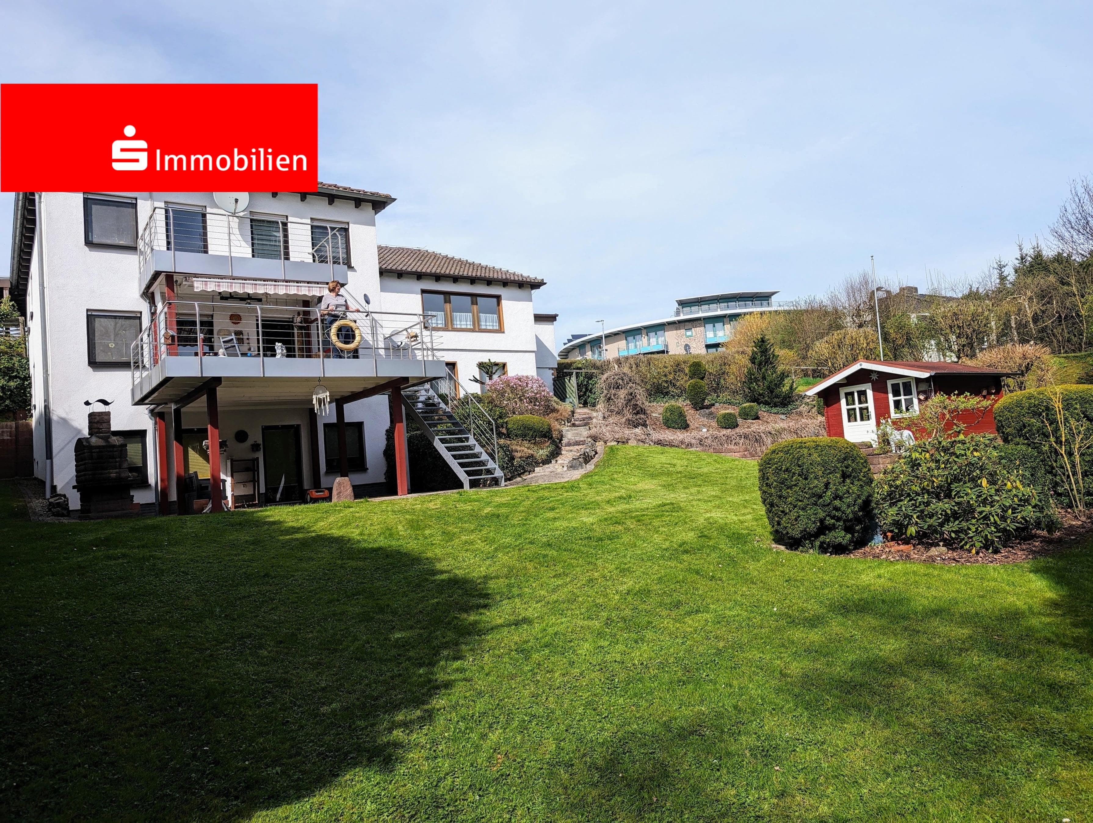 Mehrfamilienhaus zum Kauf 299.000 € 11 Zimmer 285 m²<br/>Wohnfläche 1.029 m²<br/>Grundstück Bad Arolsen Bad Arolsen 34454