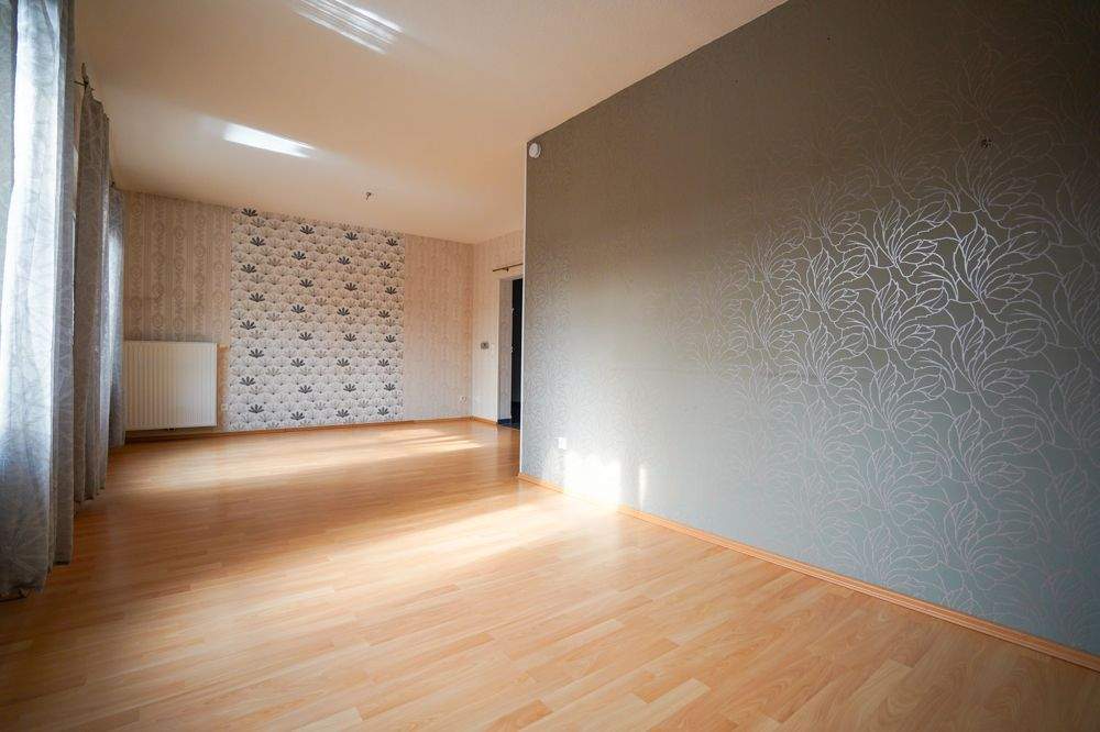 Immobilie in Saterland - * 6 Schlafzimmer * Gasheizung von 2023 * großer Innenhof * großes Grundstück * überdachte Terrasse - Bild 3