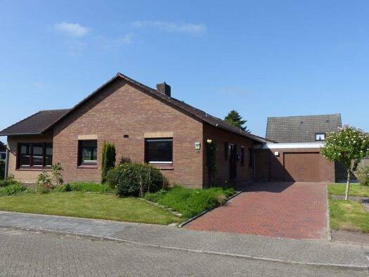 Bungalow zur Miete 950 € 4 Zimmer 145 m² 780 m² Grundstück frei ab 01.03.2026 Loga Leer (Ostfriesland) 26789