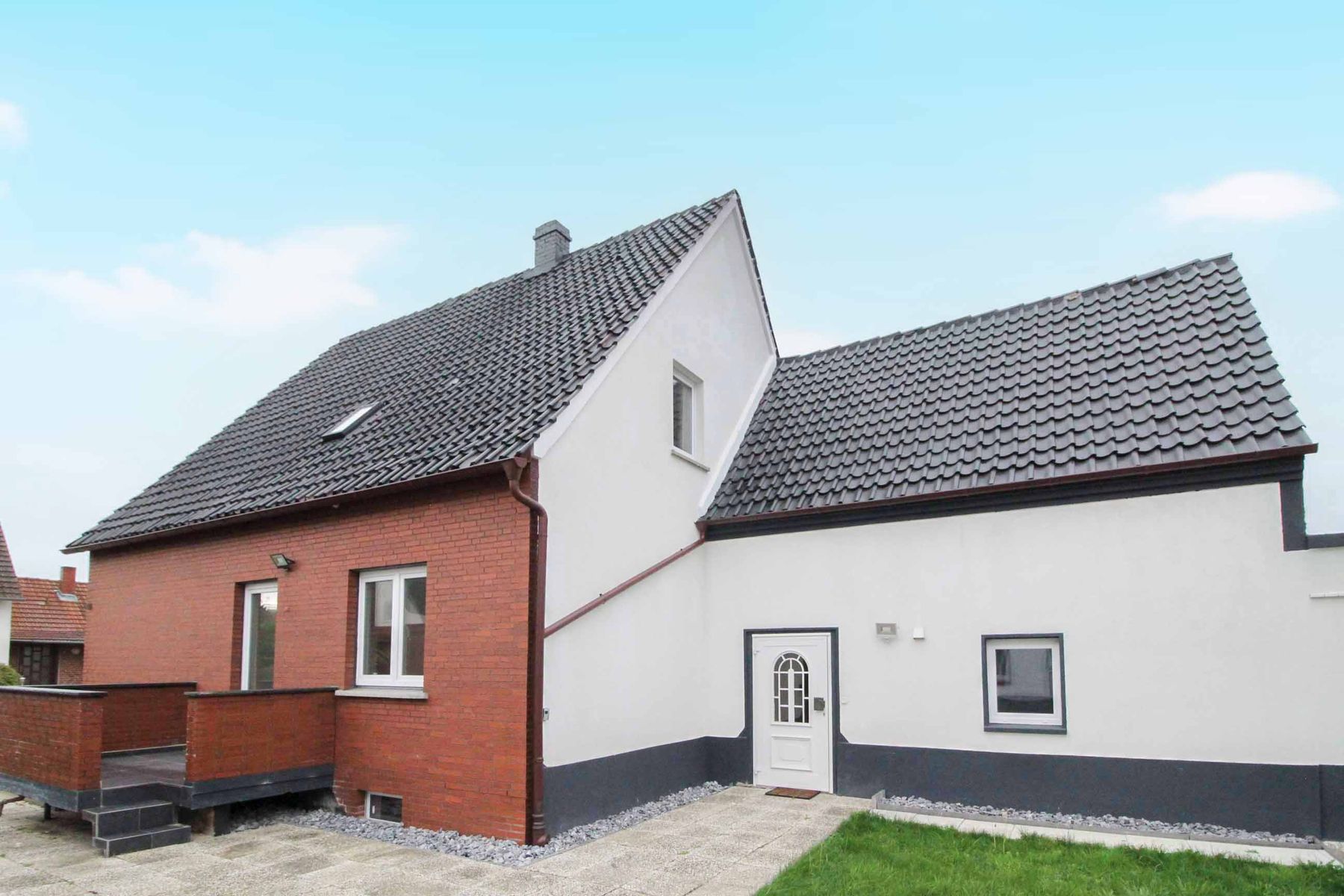 Einfamilienhaus zum Kauf 448.000 € 11 Zimmer 278,3 m²<br/>Wohnfläche 798,3 m²<br/>Grundstück Minderheide 7 Minden 32425