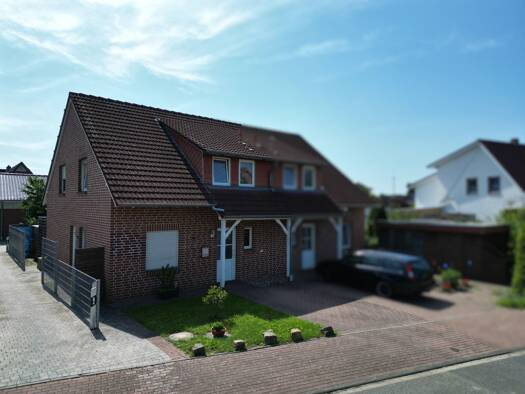 Doppelhaushälfte zum Kauf 229.000 € 4 Zimmer 107 m² Recke 49509