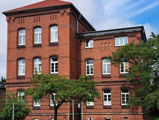 Wohnung zur Miete 249 € 1 Zimmer 33,4 m² 2. Geschoss frei ab sofort Rostocker Chaussee 68 Güstrow 18273