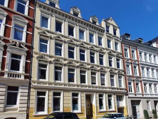 Studio zur Miete 950 € 3 Zimmer 76 m² frei ab 01.12.2025 Kirchhofallee 16 Exerzierplatz Kiel 24103