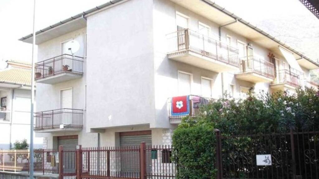 Haus zum Kauf 950.000 € 16 Zimmer 400 m² 950 m² Grundstück Fondi 51371