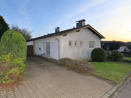 Einfamilienhaus zum Kauf 449.000 € 5 Zimmer 128,8 m² 802 m² Grundstück Biesfeld Kürten-Biesfeld 51515