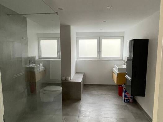 Wohnung zur Miete 650 € 2,5 Zimmer 65 m² Geschoss 1/1 frei ab sofort Coburg 96450