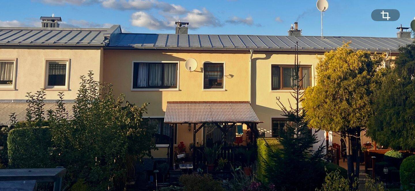 Immobilie in Bad Gottleuba-Berggießhübel - Achtung: Kleine Perle für Familien, traumhaft !! Reihenmittelhaus in Berggießhübel, 5 Zimmer, 2 Bäder, Terrasse, Garten - Bild 1