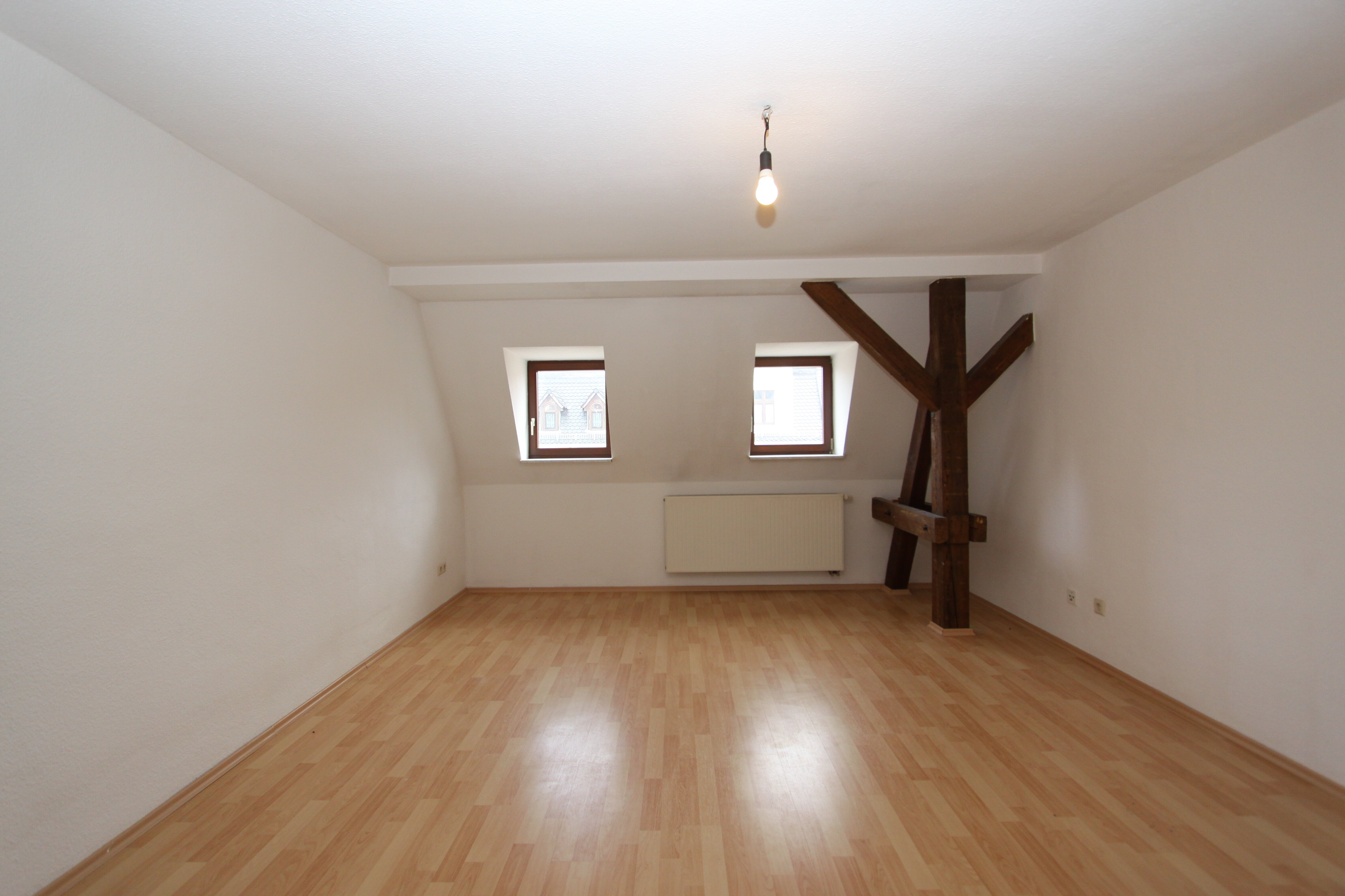 Wohnung zur Miete 350 € 3 Zimmer 79,1 m²<br/>Wohnfläche 4.<br/>Geschoss Lutherstraße 43 Südstadt Görlitz 02826