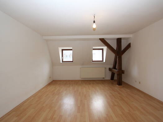 Wohnung zur Miete 371 € 3 Zimmer 79,1 m² Dachgeschoss, 4. Geschoss Lutherstraße 43 Görlitz 02826