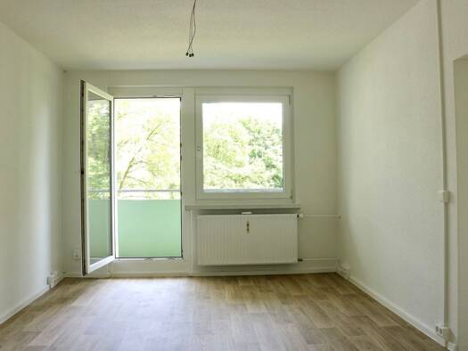 Wohnung zur Miete 270 € 2 Zimmer 47,1 m² EG Helbersdorfer Straße 12 f Helbersdorf Chemnitz 09120