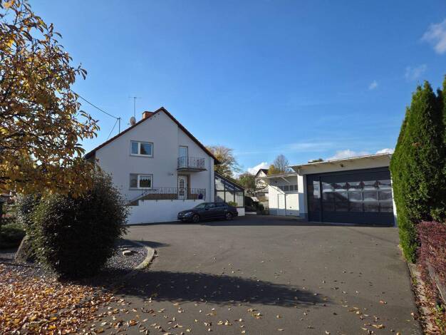 Haus zum Kauf 368.000 € 9 Zimmer 221 m² 1.204 m² Grundstück frei ab sofort Matzen Bitburg 54634