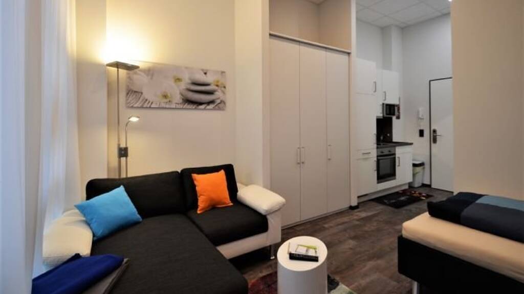 Studio zur Miete 895 € 1 Zimmer 22 m² EG Weißenburger Straße 28 Innenstadt Aschaffenburg 63741