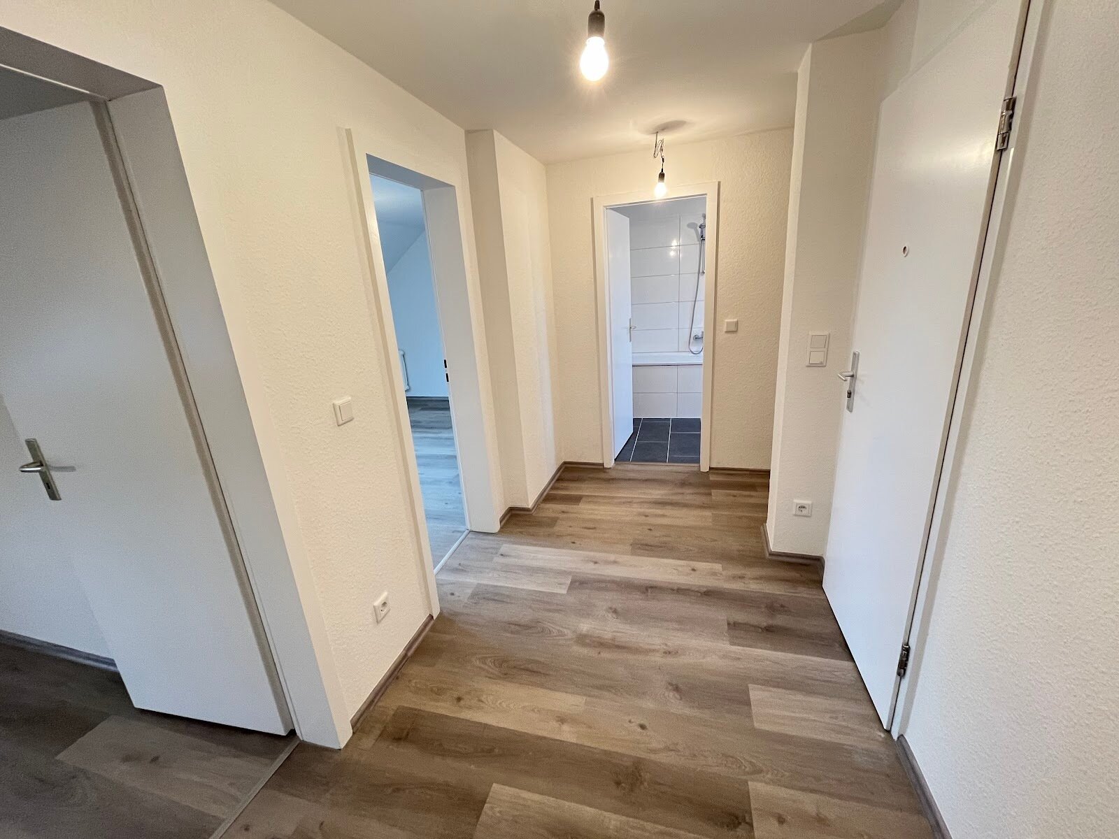 Wohnung zur Miete 397 € 2 Zimmer 53 m²<br/>Wohnfläche 3.<br/>Geschoss Röntgenplatz 8 Altendorf Essen 45143