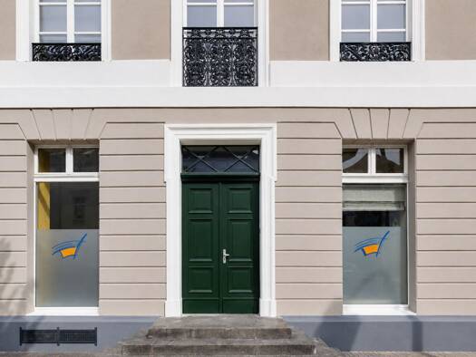 Haus zum Kauf 920.000 € 12 Zimmer 768 m² 588 m² Grundstück Neuwied Neuwied 56564