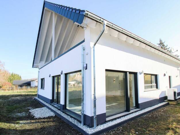 Einfamilienhaus zum Kauf - Erstbezug 890.000 € 8 Zimmer 273,1 m² 2.000,1 m² Grundstück Kerpen 54578