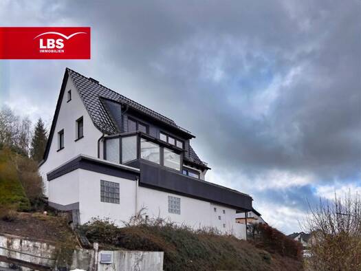 Einfamilienhaus zum Kauf 234.900 € 8 Zimmer 142 m² 665 m² Grundstück frei ab sofort Freienohl Meschede 59872