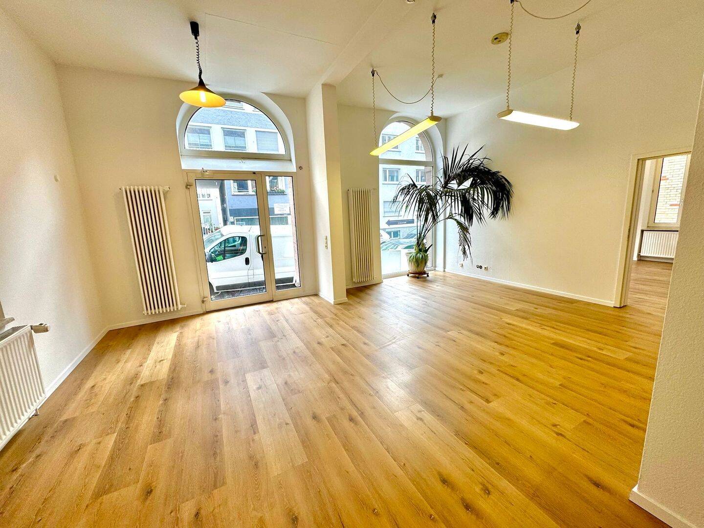 Property thumbnail 12