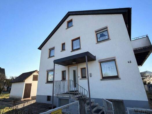 Einfamilienhaus zum Kauf 395.000 € 8 Zimmer 133,8 m² 401 m² Grundstück Uhingen 73066