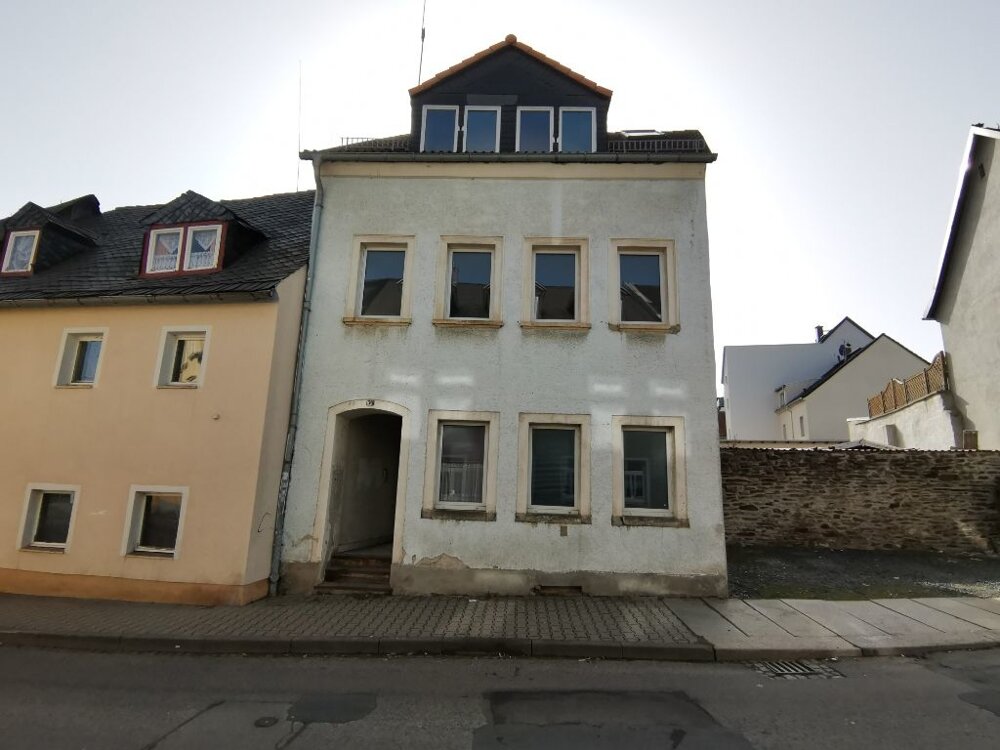 Mehrfamilienhaus zum Kauf provisionsfrei 60.000 € 8 Zimmer 235 m²<br/>Wohnfläche 200 m²<br/>Grundstück Bahnhofsvorstadt Freiberg 09599