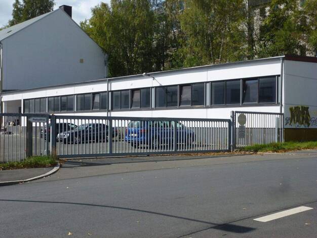 Lagerhalle zur Miete 2.000 € 472 m² Lagerfläche Innenstadt Hof 95032