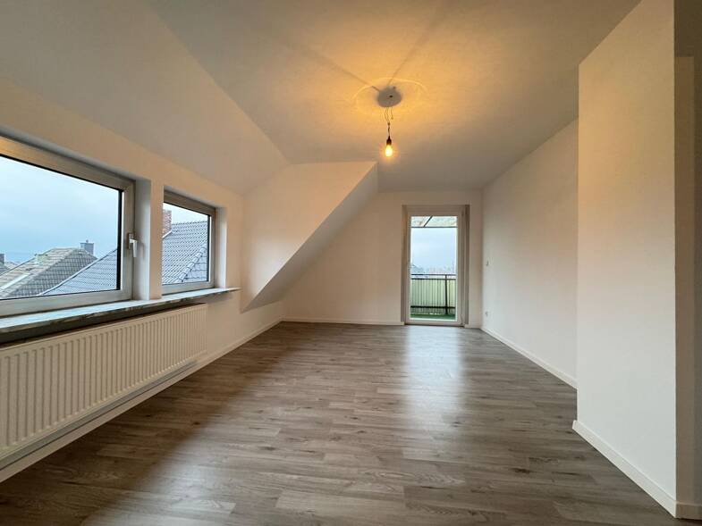 Wohnung zur Miete 800 € 4 Zimmer 105 m² Dachgeschoss Kernstadt Seesen 38723