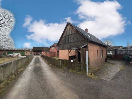 Doppelhaushälfte zum Kauf 163.000 € 5 Zimmer 125 m² 592 m² Grundstück Winsen 29308