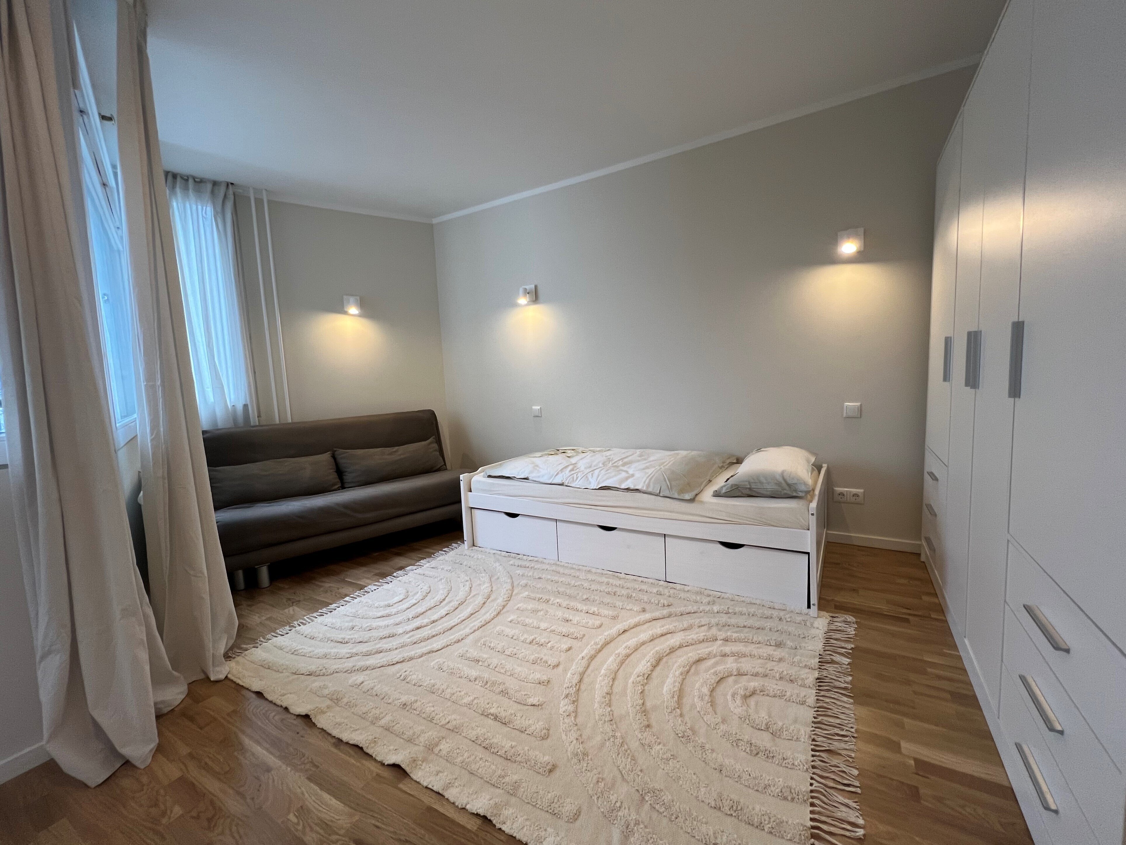 Studio zur Miete Wohnen auf Zeit 1.100 € 1 Zimmer 23 m²<br/>Wohnfläche ab sofort<br/>Verfügbarkeit Charlottenburg Berlin 10627