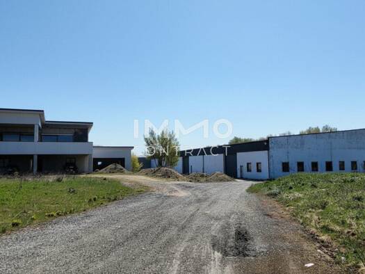 Lagerhalle zur Miete 9.854 € 1.516 m² Lagerfläche Gattendorf 2474