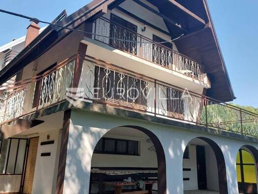 Haus zum Kauf 80.000 € 3 Zimmer 570 m² Velika Velika