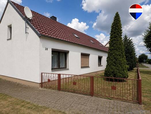 Einfamilienhaus zum Kauf 79.000 € 6 Zimmer 97 m² 1.046 m² Grundstück Bittkau Tangerhütte 39517