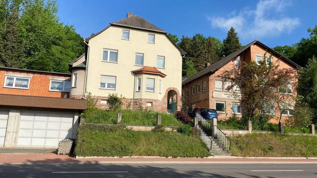 Haus zum Kauf 425.000 € 9 Zimmer 300 m² 5.102 m² Grundstück Heringen Heringen (Werra) 36266