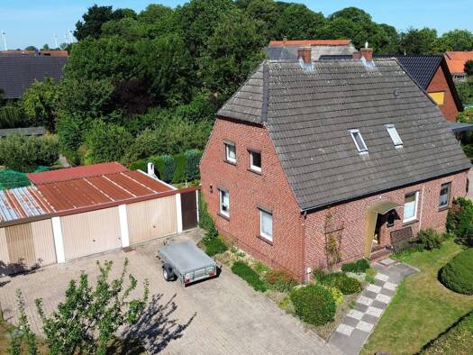 Einfamilienhaus zum Kauf 149.000 € 5 Zimmer 126 m² 1.300 m² Grundstück Golzwarden Brake 26919