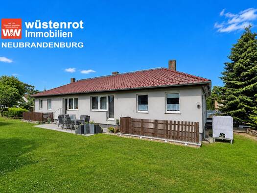 Einfamilienhaus zum Kauf 315.000 € 7 Zimmer 166 m² 4.720 m² Grundstück frei ab 01.01.2027 Anklam Anklam 17389