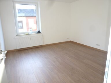 Wohnung zur Miete 864 € 4 Zimmer 96 m² 1. Geschoss frei ab sofort Mittelstr.27-29 Würselen Würselen 52146