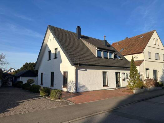 Einfamilienhaus zum Kauf provisionsfrei 244.000 € 7 Zimmer 180 m² 394 m² Grundstück frei ab sofort Gehlenbeck Lübbecke 32312