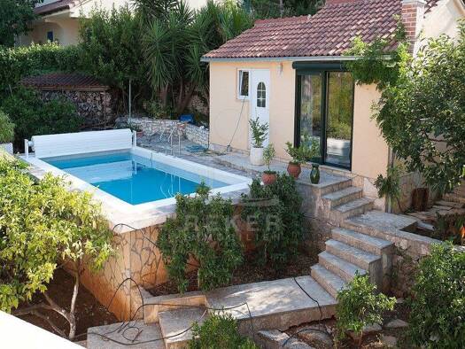 Villa zum Kauf 850.000 € 8 Zimmer 280 m² 1.000 m² Grundstück Supetar 21400