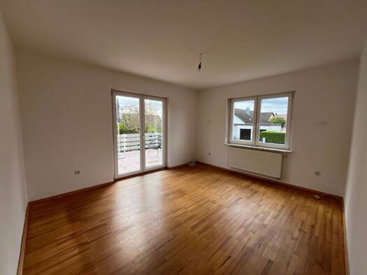 Wohnung zur Miete 1.150 € 5 Zimmer 130 m² Geschoss EG/2 frei ab sofort Postbauer-Heng 92353