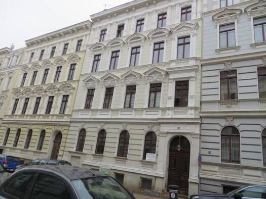 Wohnung zur Miete 290 € 2 Zimmer 53,4 m² frei ab sofort Blumenstraße 35 Innenstadt Görlitz 02826