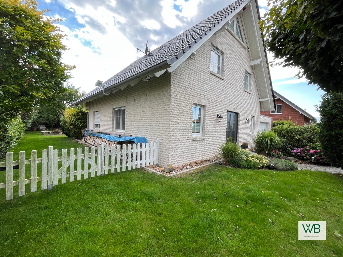 Einfamilienhaus zum Kauf 430.000 € 4 Zimmer 140 m²<br/>Wohnfläche 893 m²<br/>Grundstück Nettlingen Söhlde / Nettlingen 31185