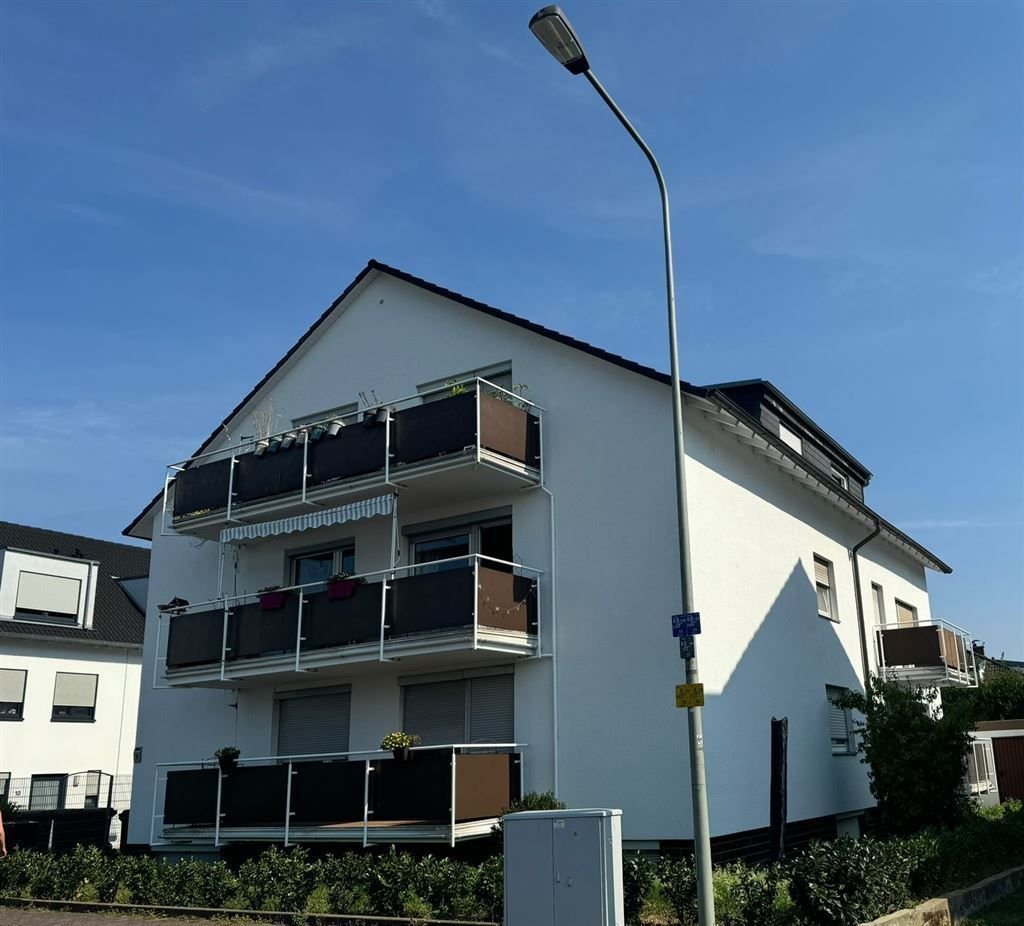 Mehrfamilienhaus zum Kauf als Kapitalanlage geeignet 1.600.000 € 17 Zimmer 449 m²<br/>Wohnfläche 599 m²<br/>Grundstück Nieder-Erlenbach Frankfurt 60437