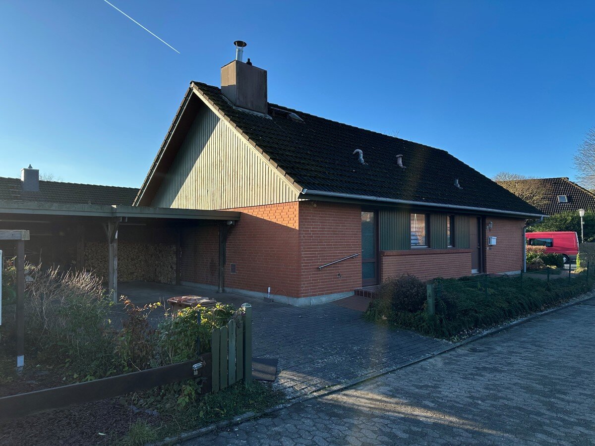 Einfamilienhaus zum Kauf 355.000 € 3 Zimmer 88,9 m²<br/>Wohnfläche 510 m²<br/>Grundstück Neuheikendorf Heikendorf 24226