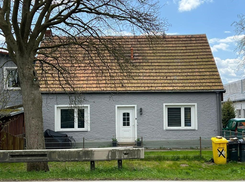 Mehrfamilienhaus zum Kauf 795.000 € 10 Zimmer 295 m²<br/>Wohnfläche 1.745 m²<br/>Grundstück Brusow Kröpelin 18236