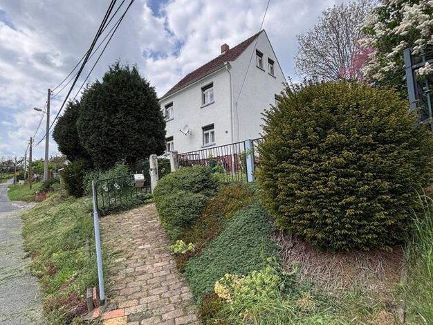 Einfamilienhaus zum Kauf provisionsfrei 225.000 € 8 Zimmer 100 m² 1.400 m² Grundstück frei ab sofort Braunsdorfer Straße 28 Wurgwitz Freital (OT Wurkwitz) 01705