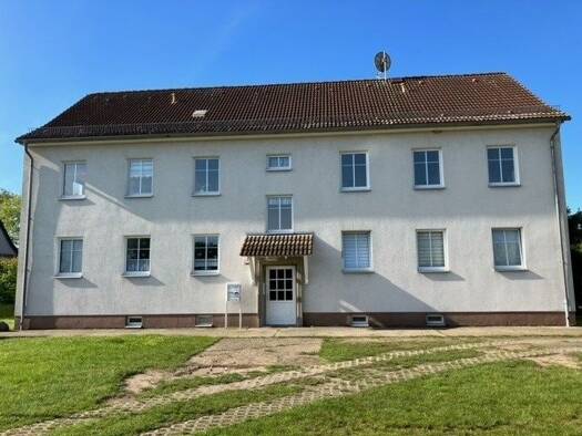 Wohnung zur Miete 460 € 3 Zimmer 77,7 m² 1. Geschoss frei ab sofort Mittelstraße 3 Großtreben Beilrode 04886
