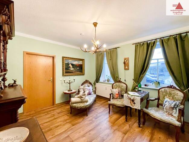 Wohnung zur Miete 330 € 2 Zimmer 40,9 m² EG Hauptstraße 152 Cämmerswalde Neuhausen/Erzgebirge 09544