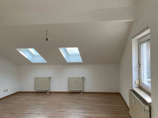 Wohnung zur Miete 600 € 3 Zimmer 97 m² Geschoss 1/4 frei ab sofort Trossingen 78647